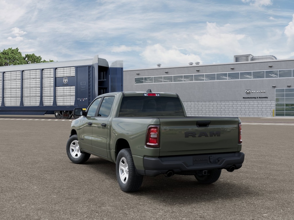 New 2026 Ram 1500 TRADESMAN CREW CAB 4X2 5'7 BOX Pickup