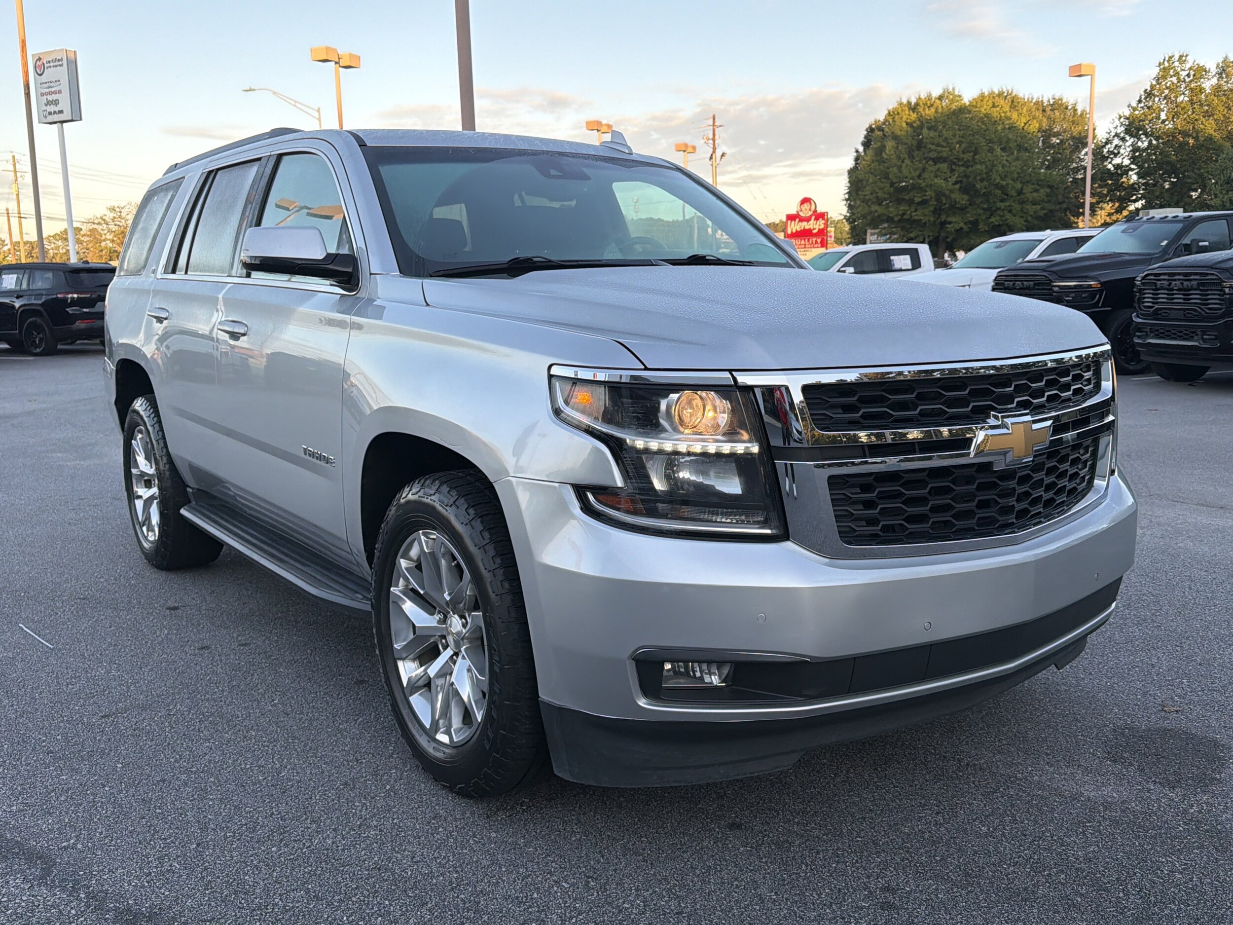 2019 Chevrolet Tahoe LT photo 4