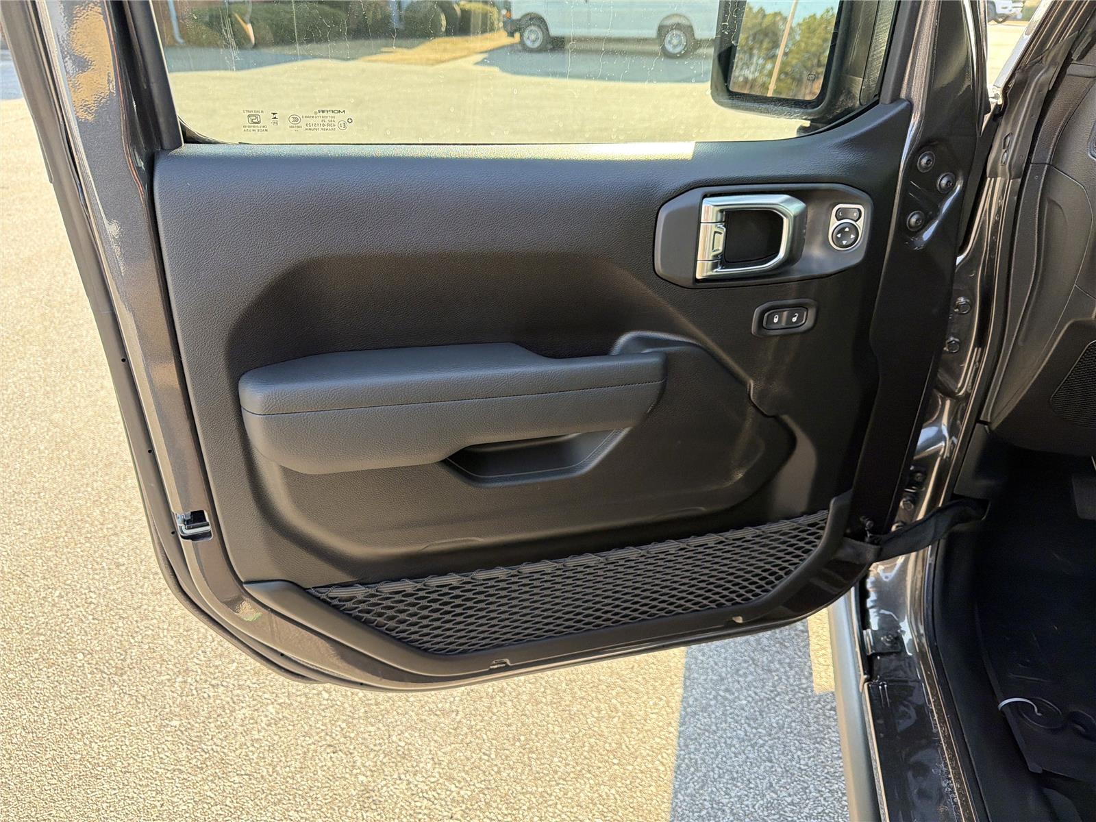 2026 Jeep Wrangler 4-Door Willys - Photo 10