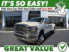 2026 Ram 3500 TRADESMAN CREW CAB 4X4 8' BOX Pickup