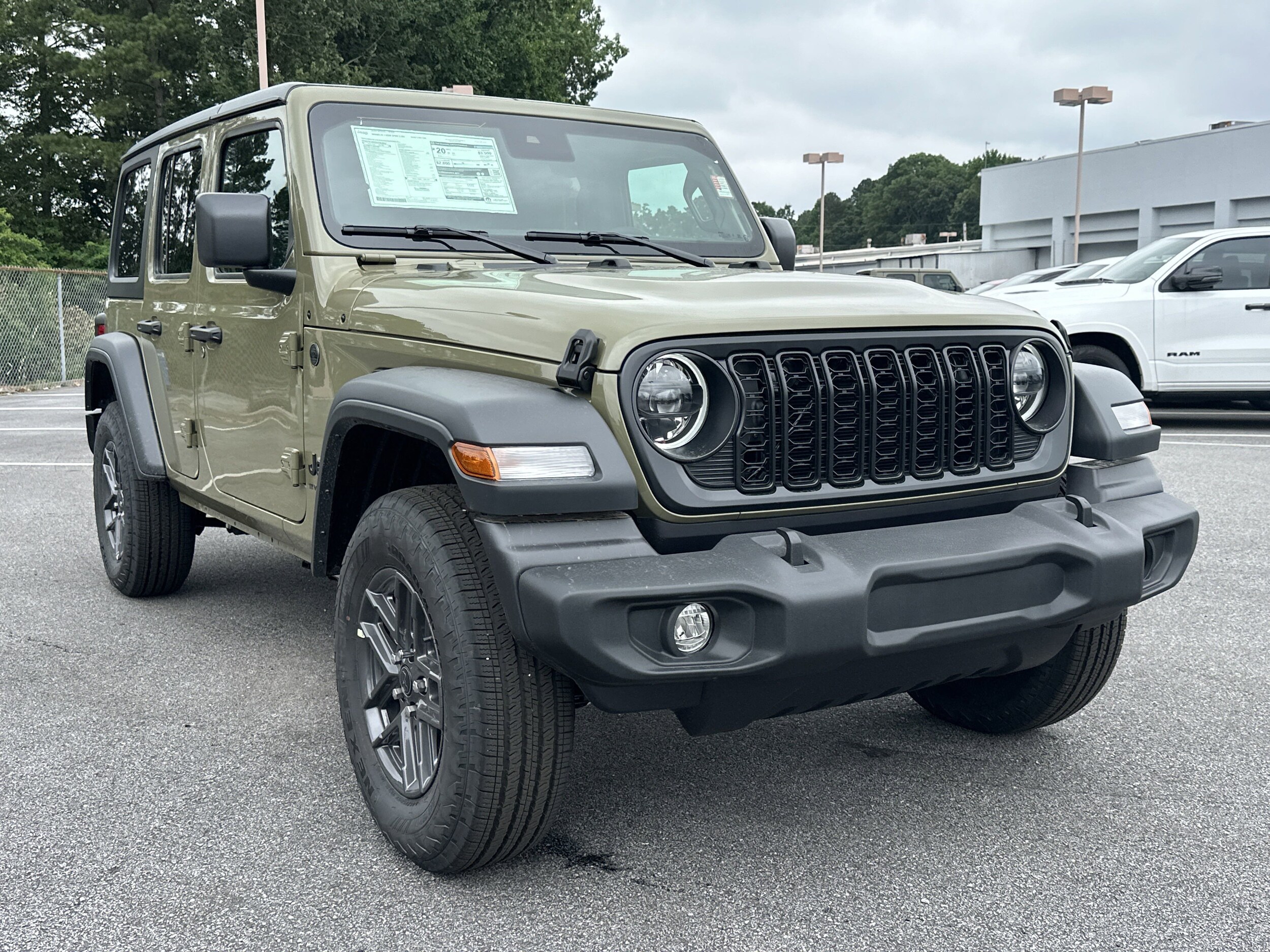 2025 Jeep Wrangler Sport S photo 4