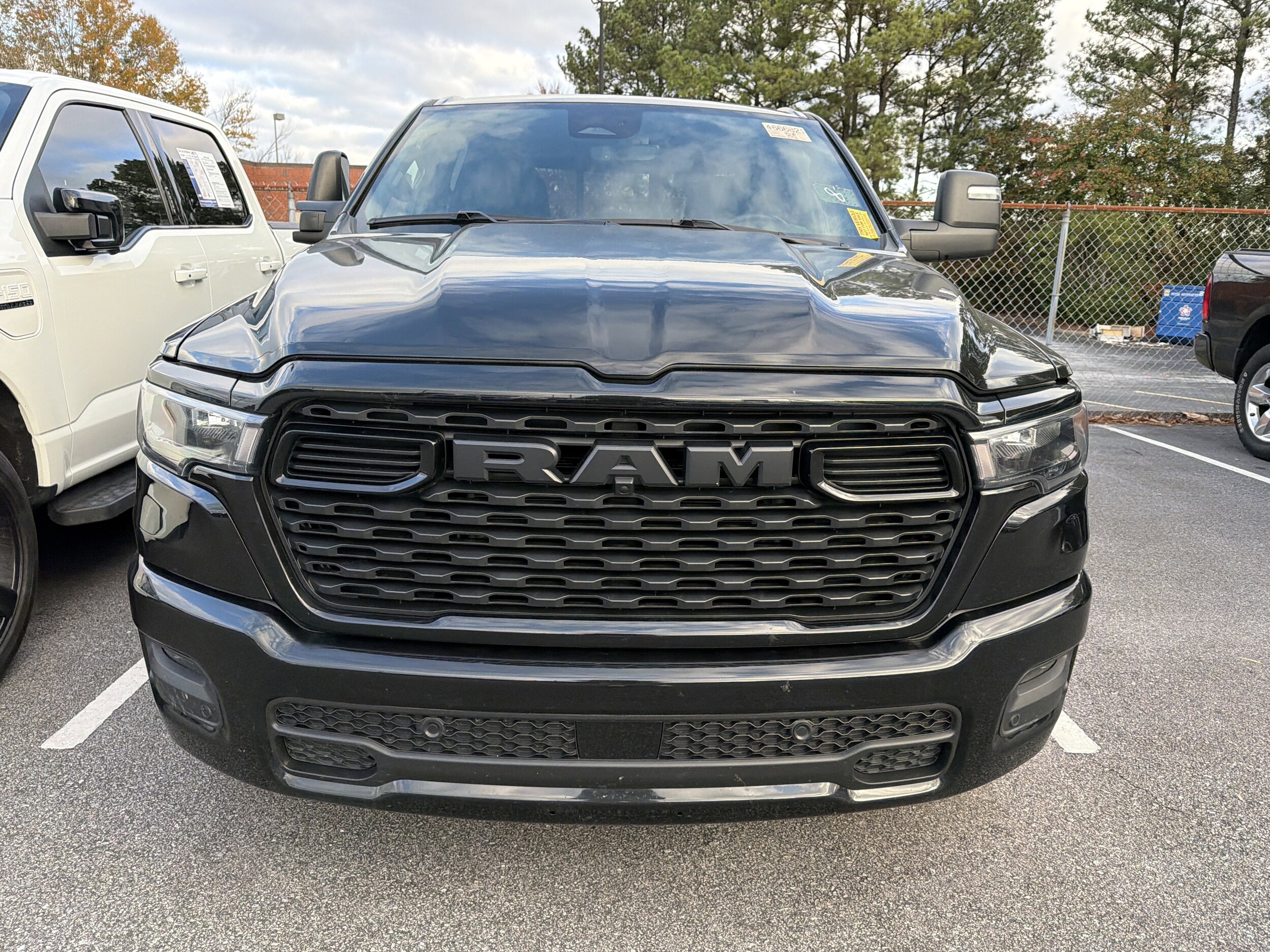 2025 Ram 1500 Big Horn Lone Star Night Edition photo 3