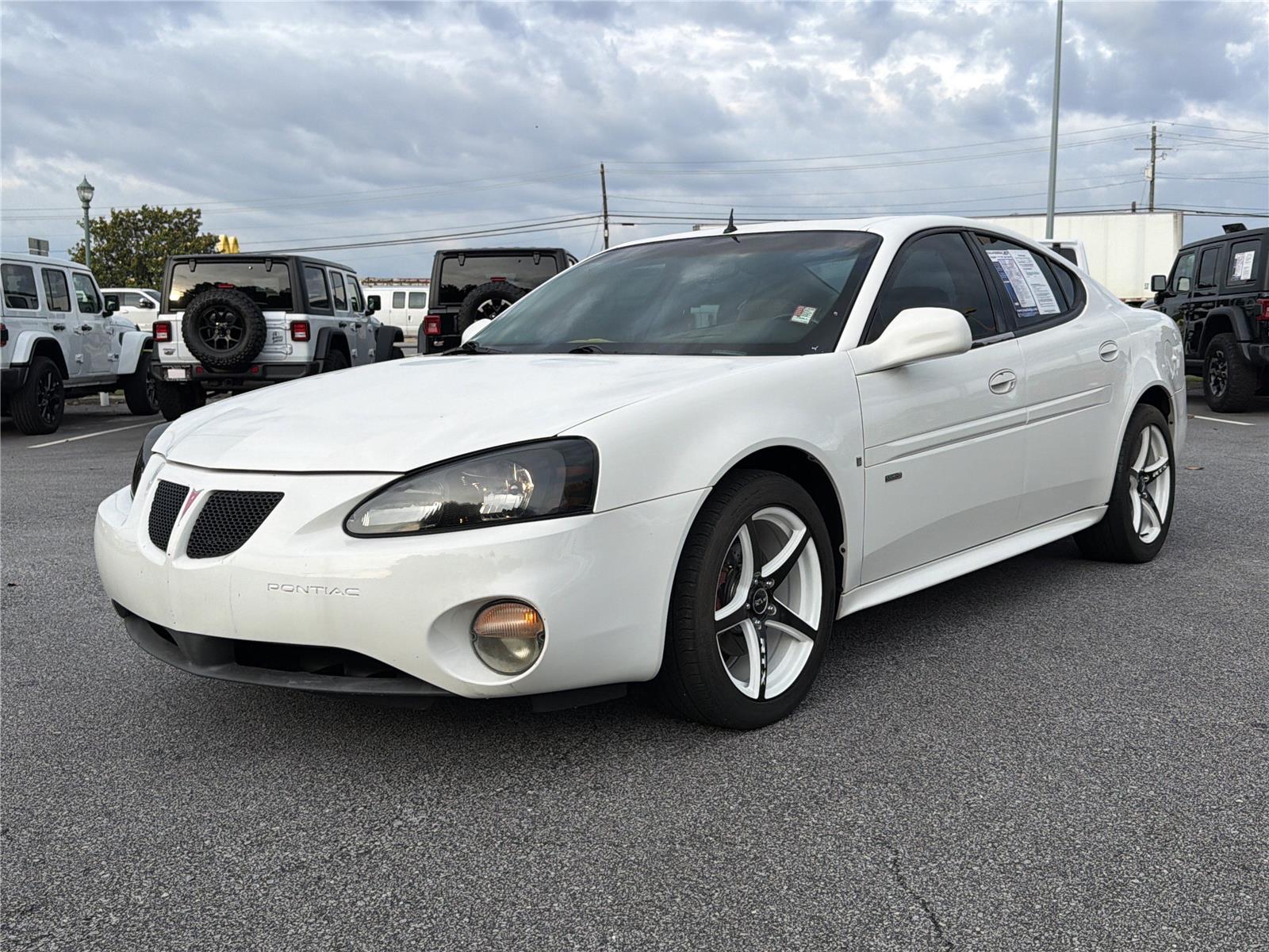 Used 2005 Pontiac Grand Prix GTP with VIN 2G2WR524951163369 for sale in Buford, GA