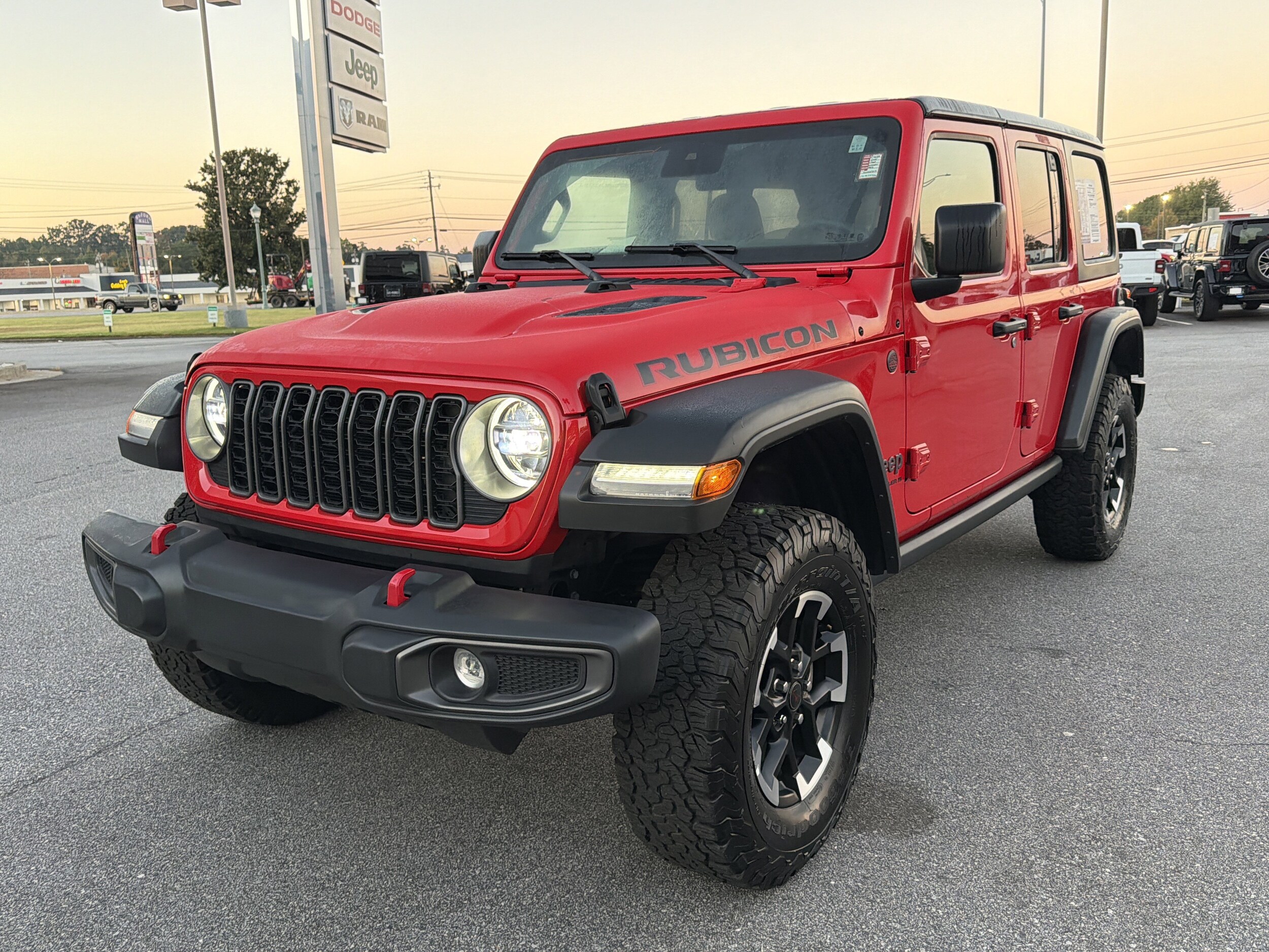 2025 Jeep Wrangler Rubicon photo 2