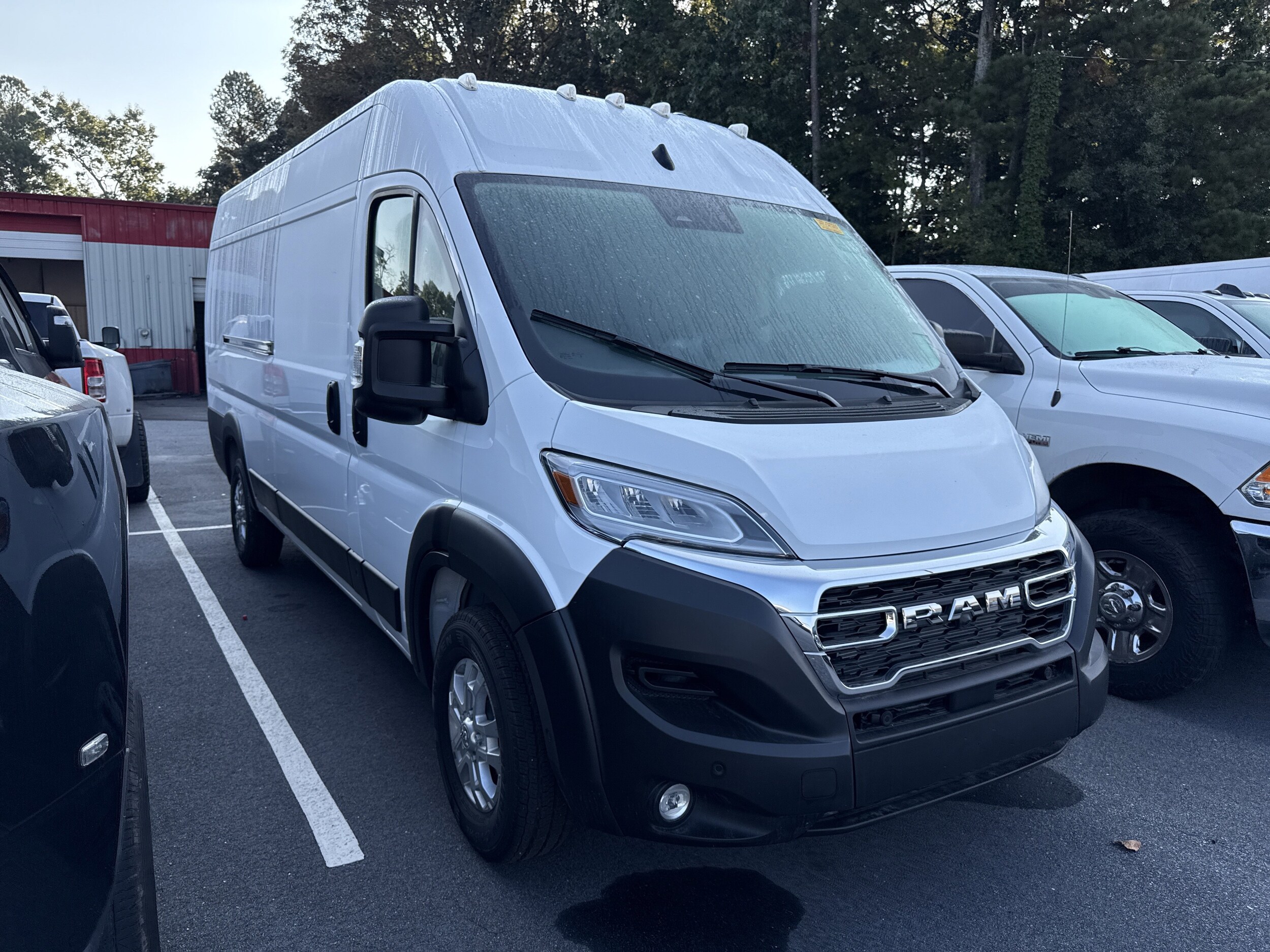 2025 Ram ProMaster 3500 Cargo Van photo 2