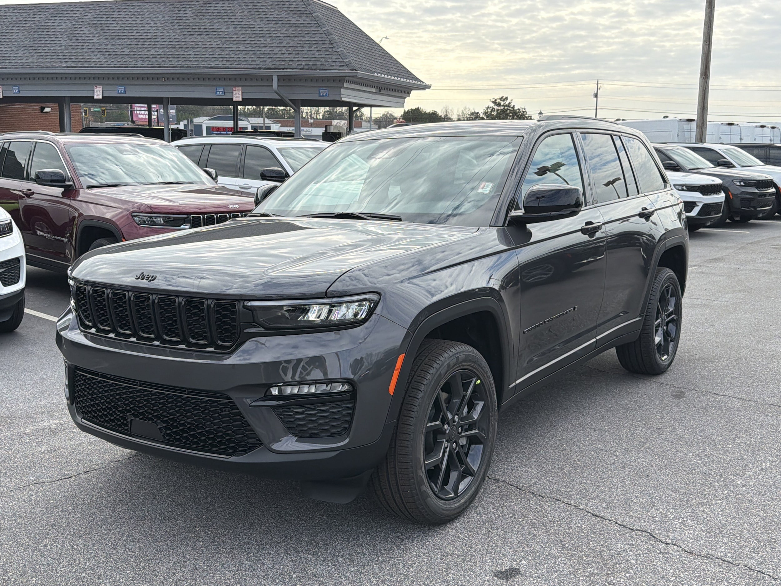 2025 Jeep Grand Cherokee Limited's photo