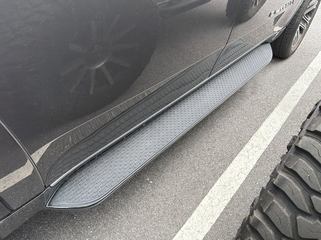 Used 2024 Jeep Wagoneer L Series II SUV