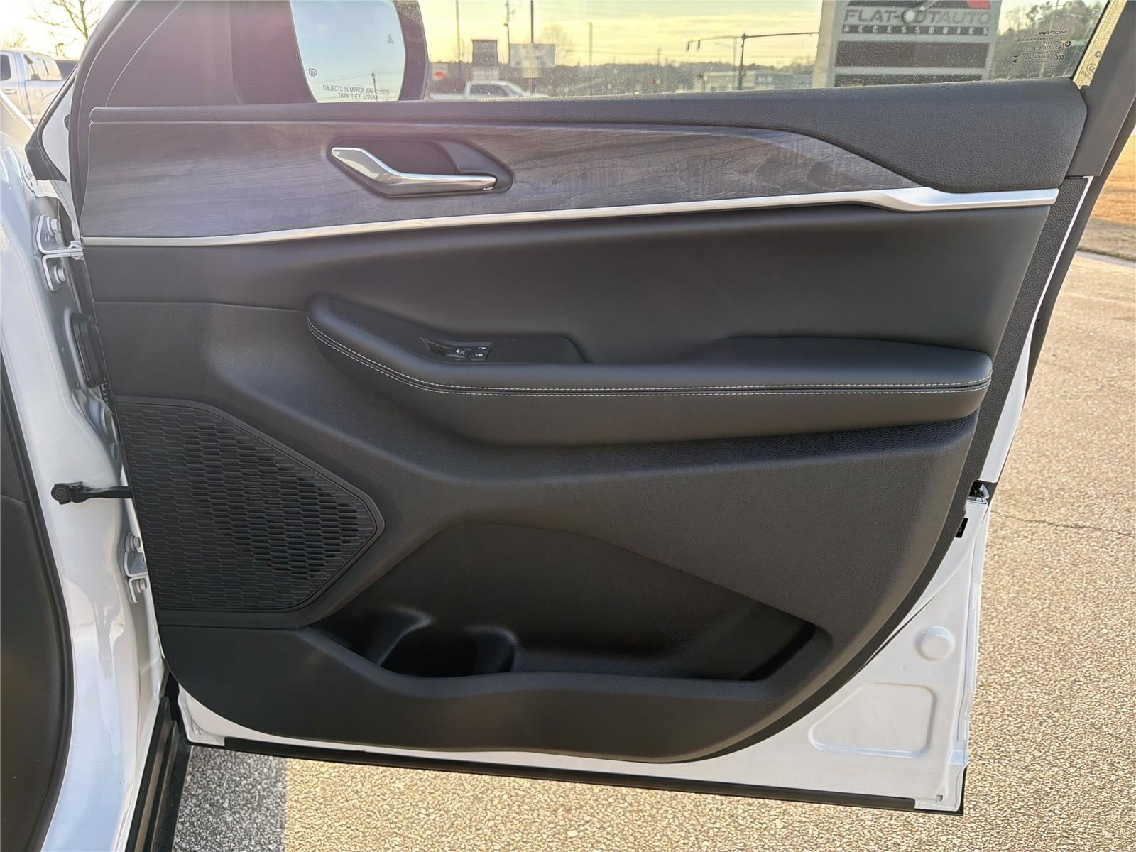 2025 Jeep Grand Cherokee L Limited - Photo 14