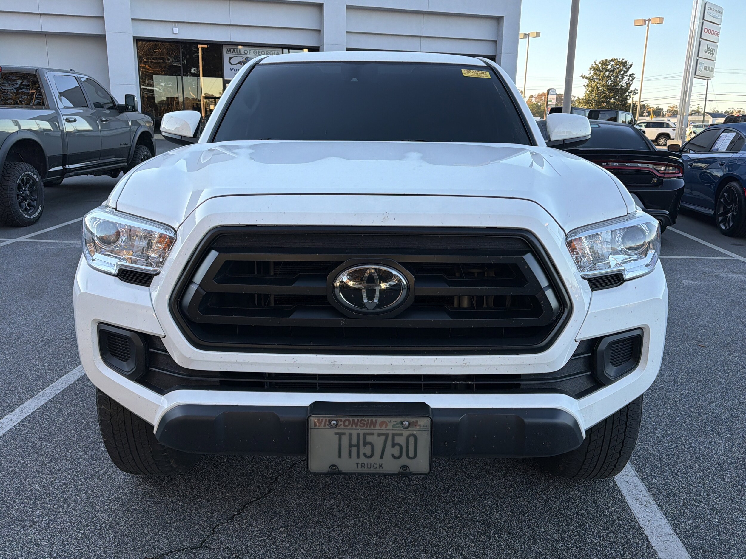 2022 Toyota Tacoma SR5 photo 2