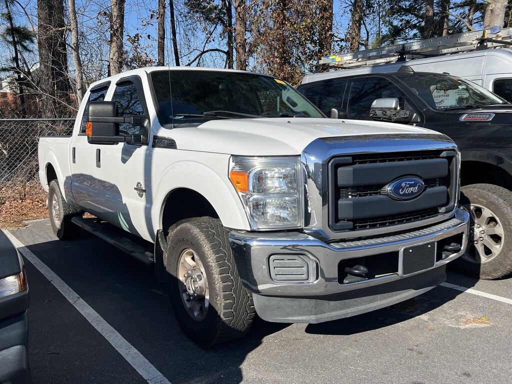 Used 2016 Ford F-250 XL Truck Crew Cab