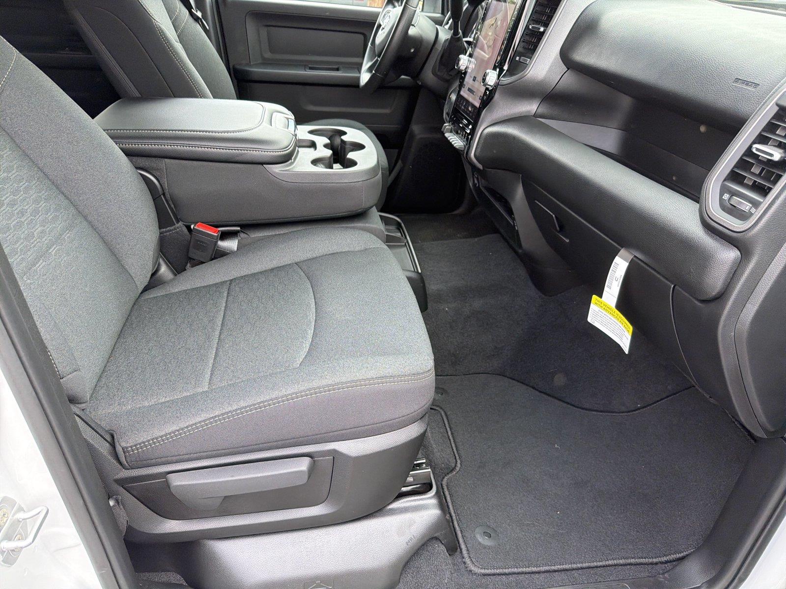 2026 RAM 2500 Tradesman - Photo 14