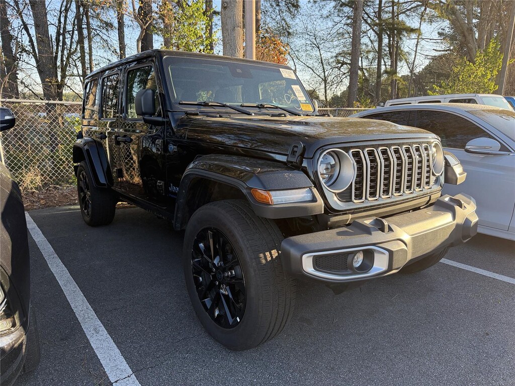 Used 2025 Jeep Wrangler 4xe Sahara SUV