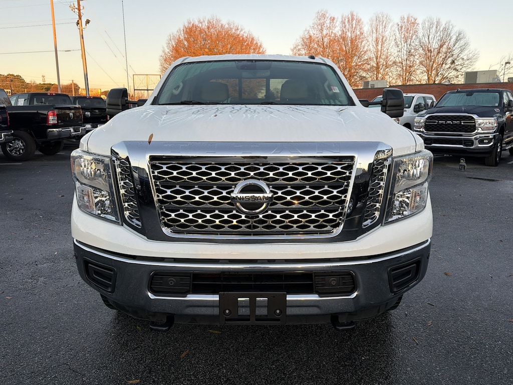 Used 2019 Nissan Titan XD SV Diesel Truck Crew Cab