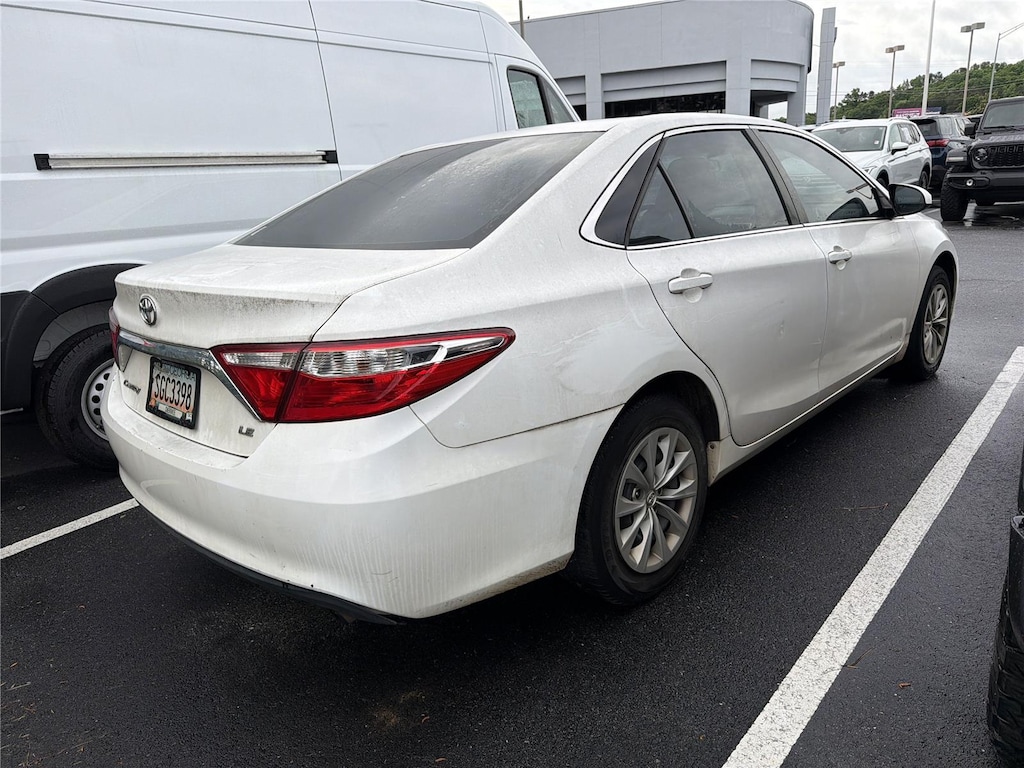 Used 2017 Toyota Camry LE Sedan