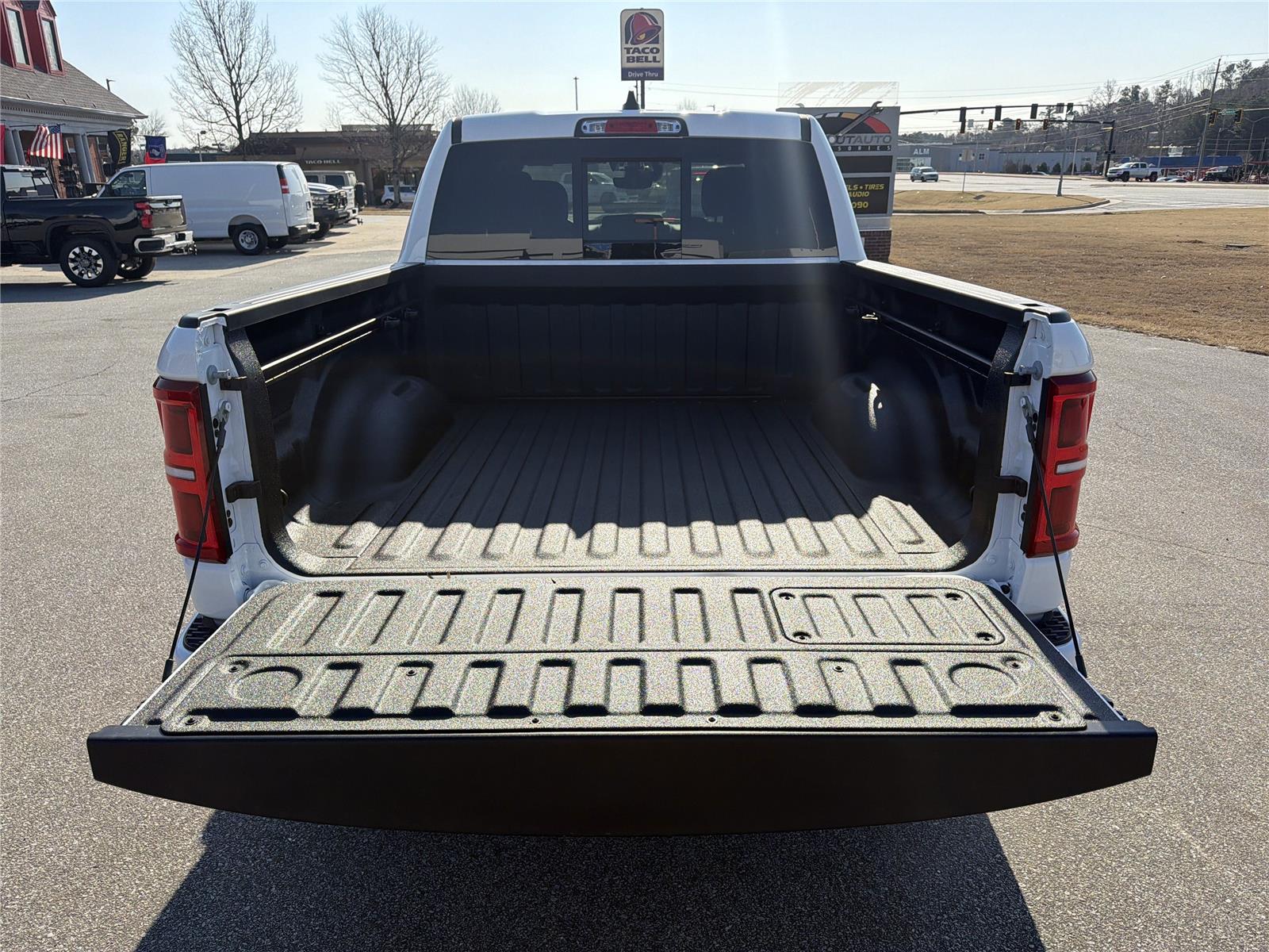 2026 RAM 1500 Limited - Photo 19