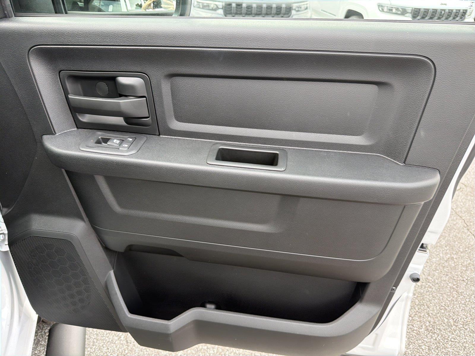 2026 RAM 2500 Tradesman - Photo 15