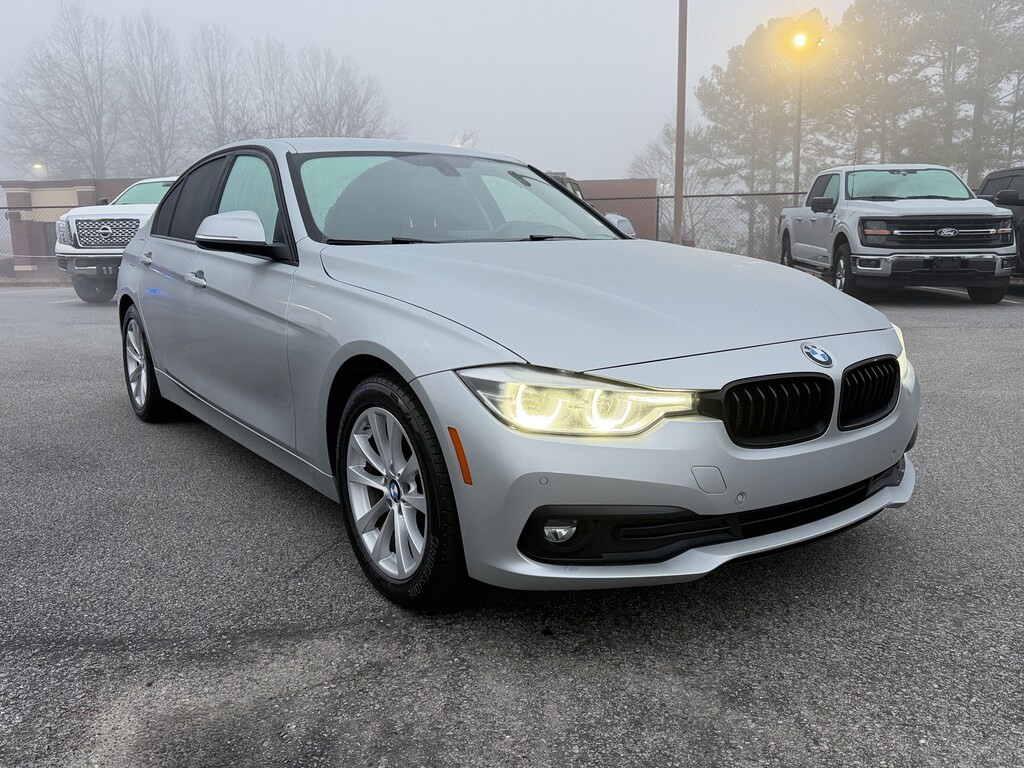 Used 2018 BMW 320i Sedan