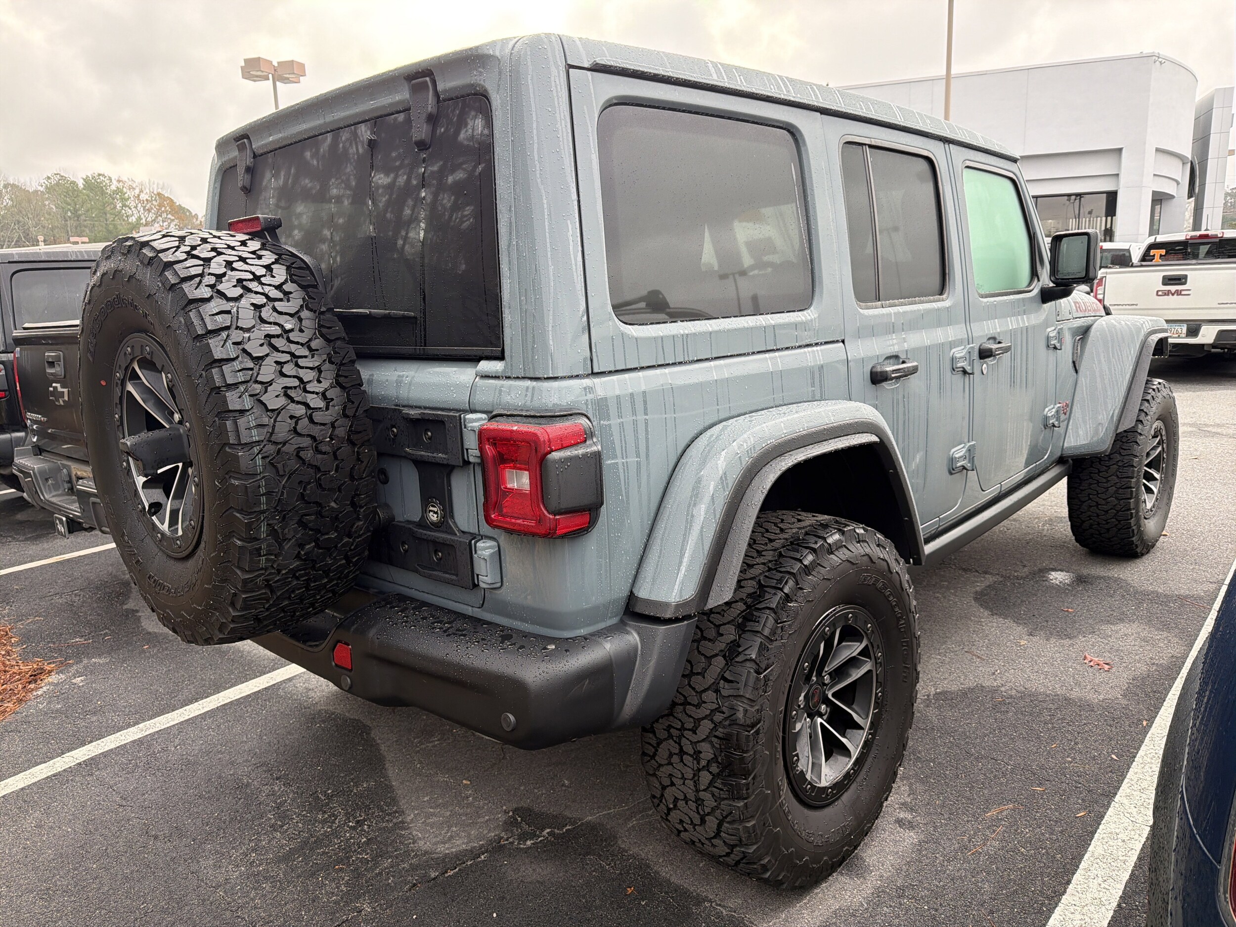 2024 Jeep Wrangler Rubicon X photo 3