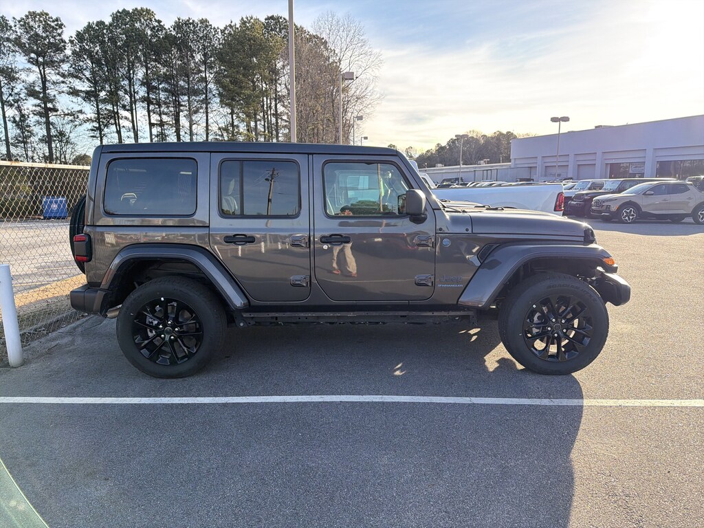 Used 2025 Jeep Wrangler 4xe Sahara SUV