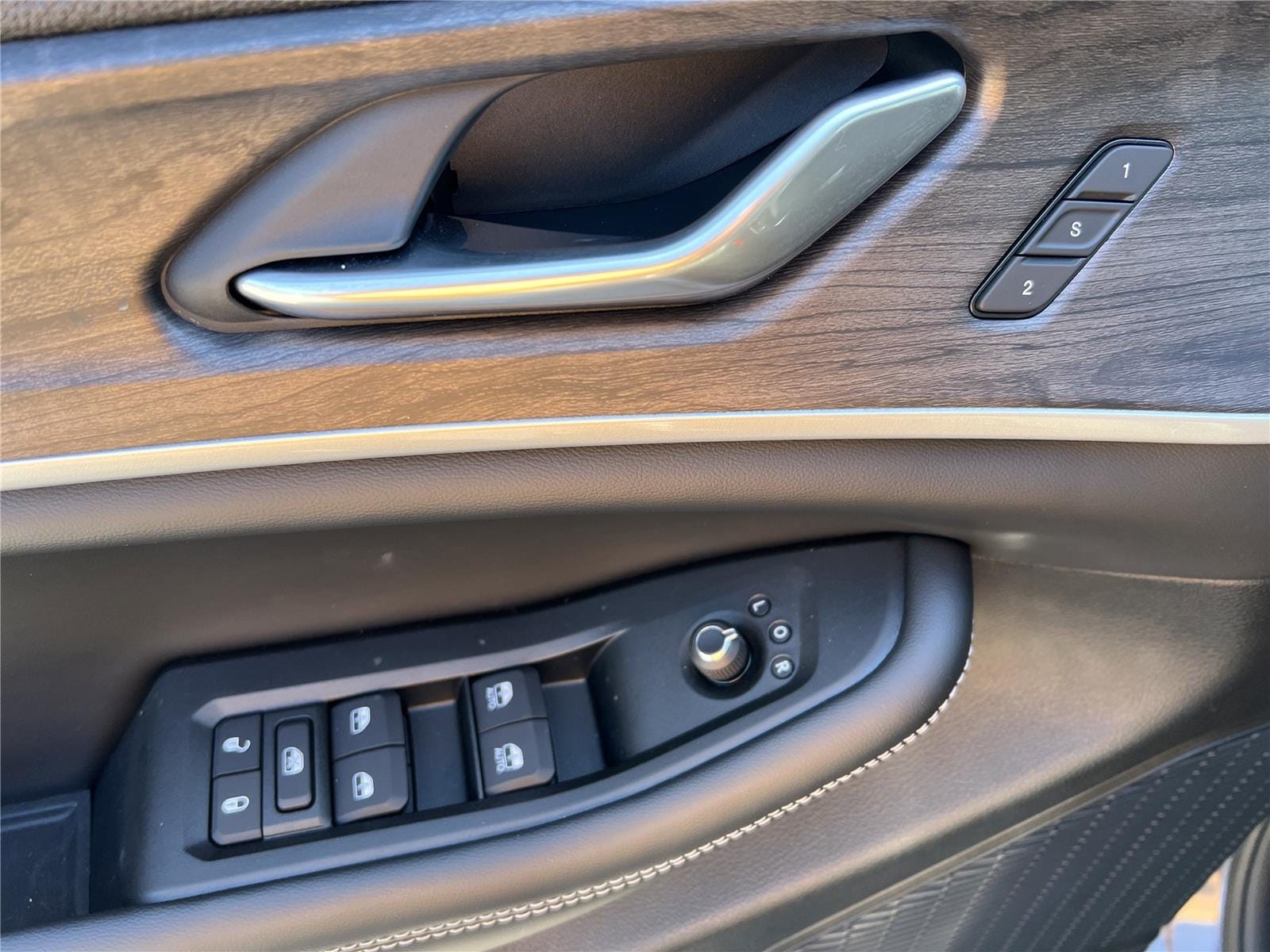 2025 Jeep Grand Cherokee Limited - Photo 13