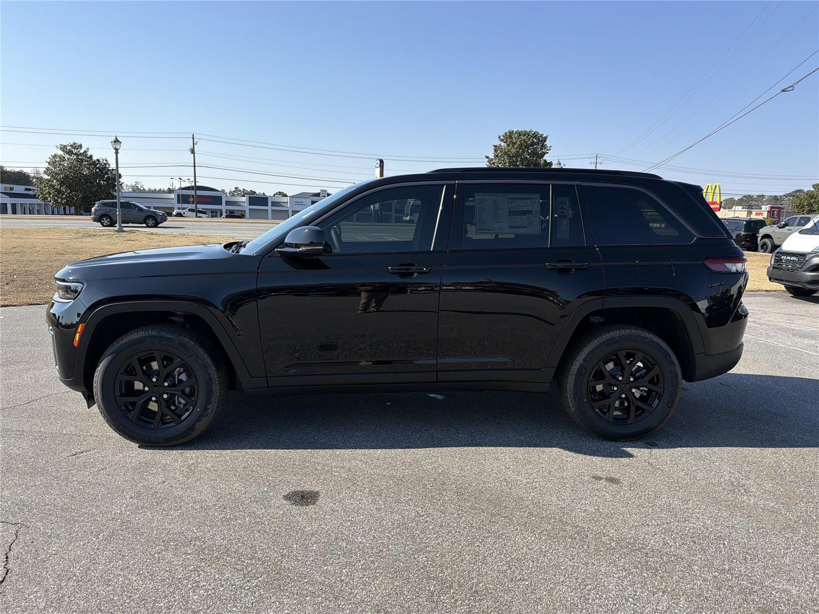 2026 Jeep Grand Cherokee Laredo - Photo 8