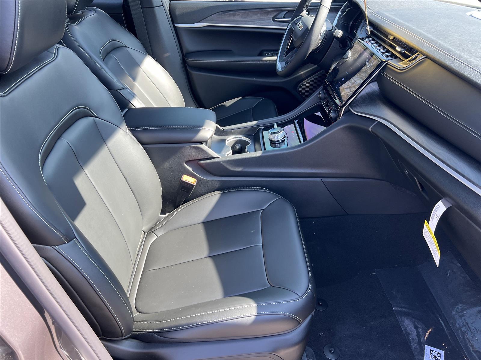 2025 Jeep Grand Cherokee Limited - Photo 16