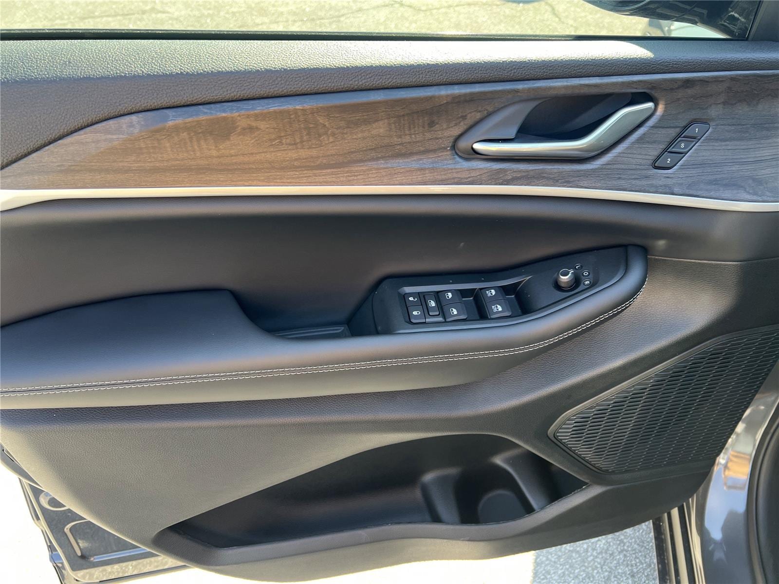 2025 Jeep Grand Cherokee Limited - Photo 12