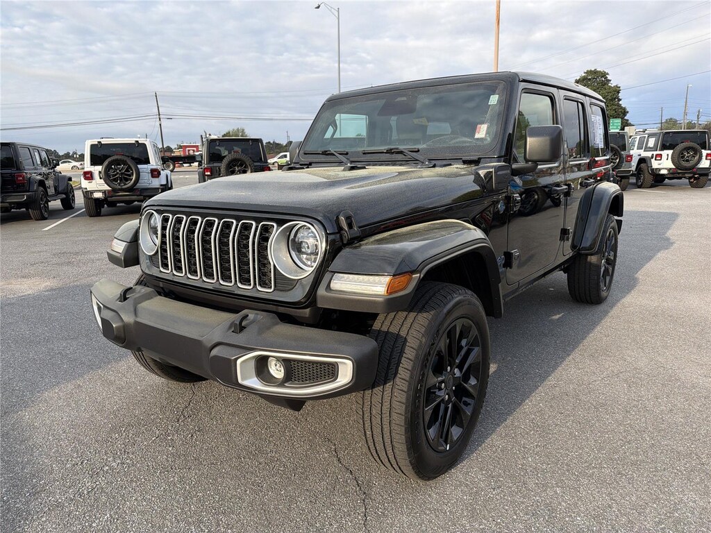 Used 2025 Jeep Wrangler 4xe Sahara SUV