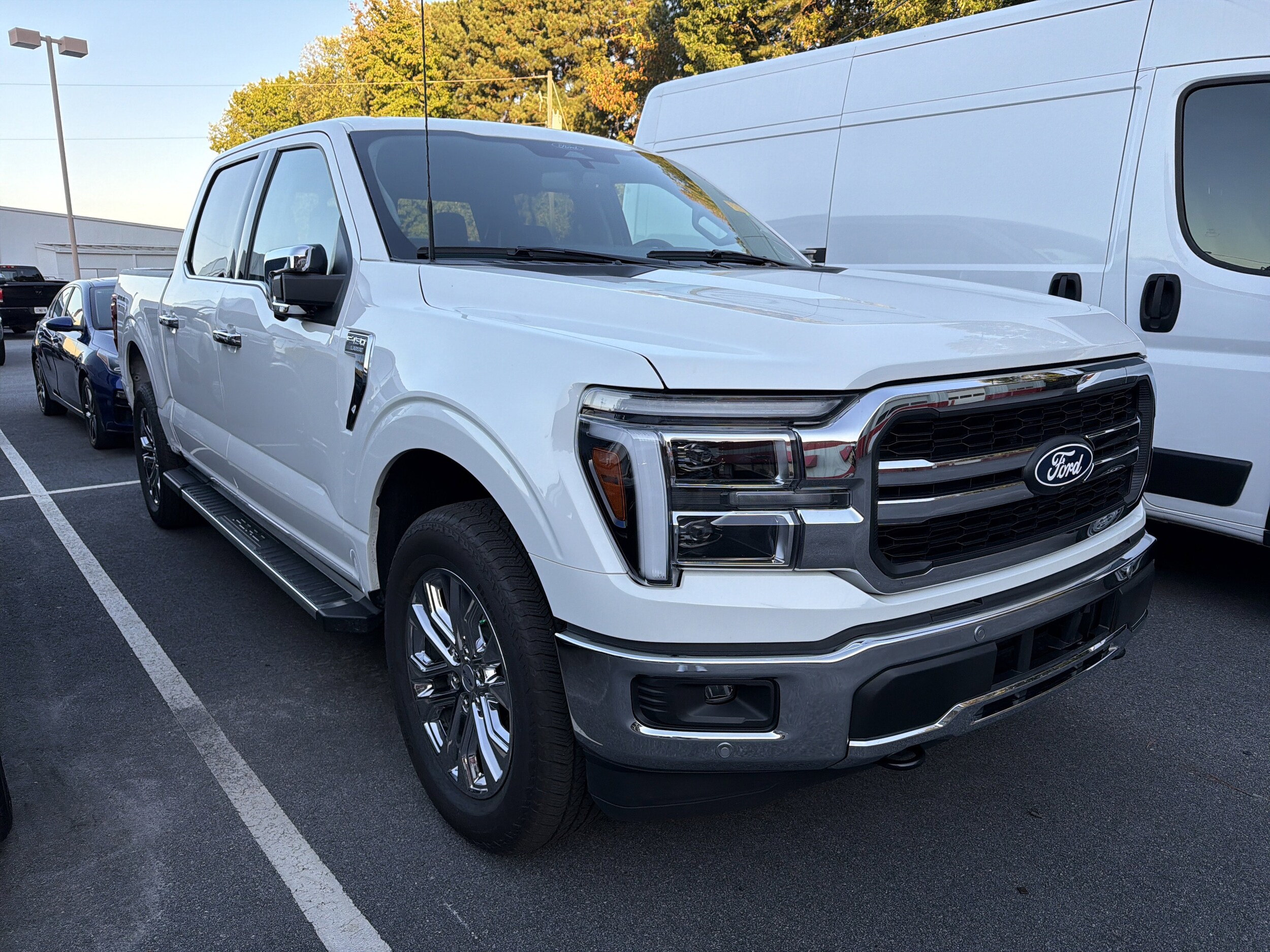 2025 Ford F-150 Lariat photo 2