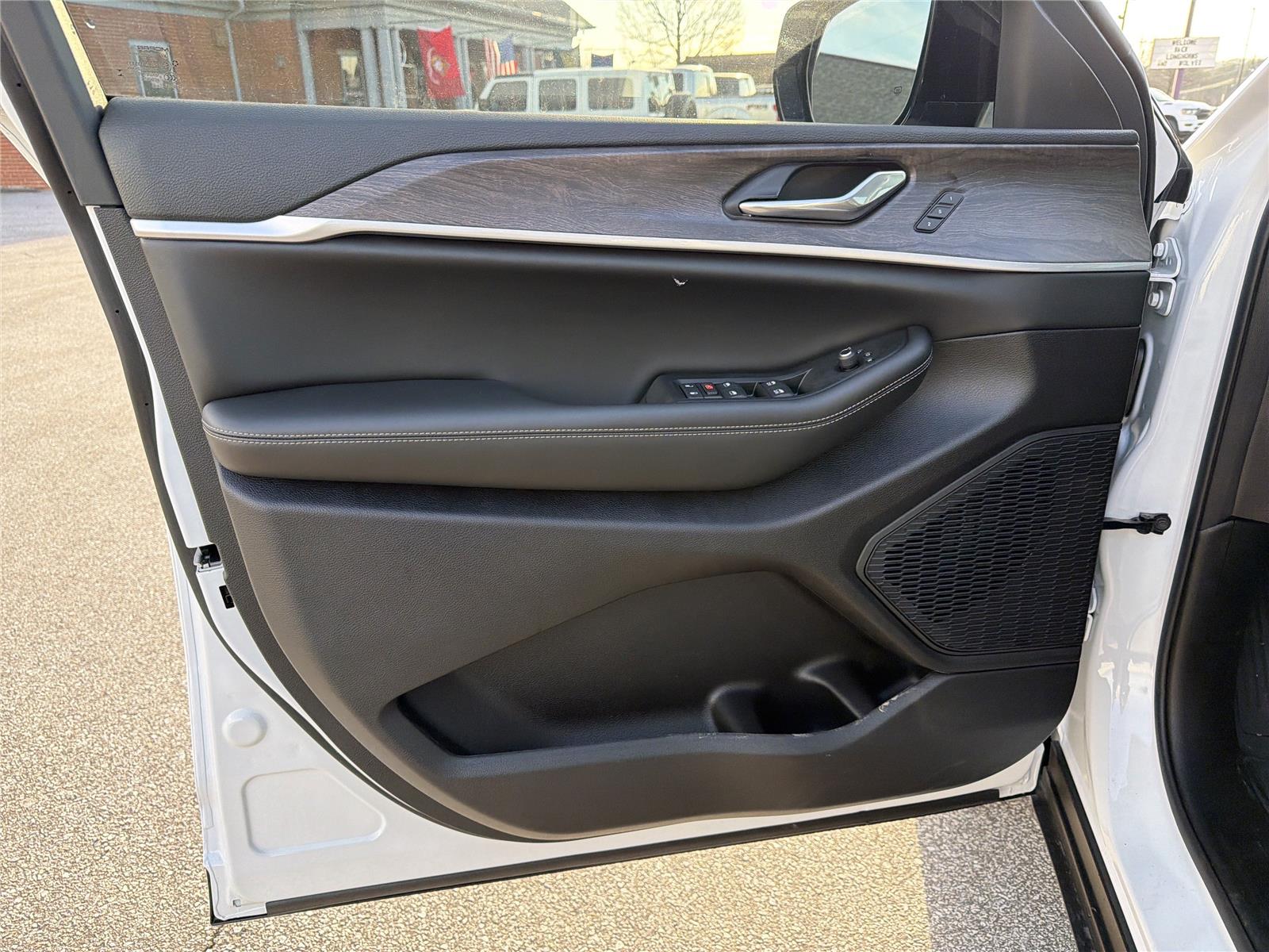 2025 Jeep Grand Cherokee L Limited - Photo 10