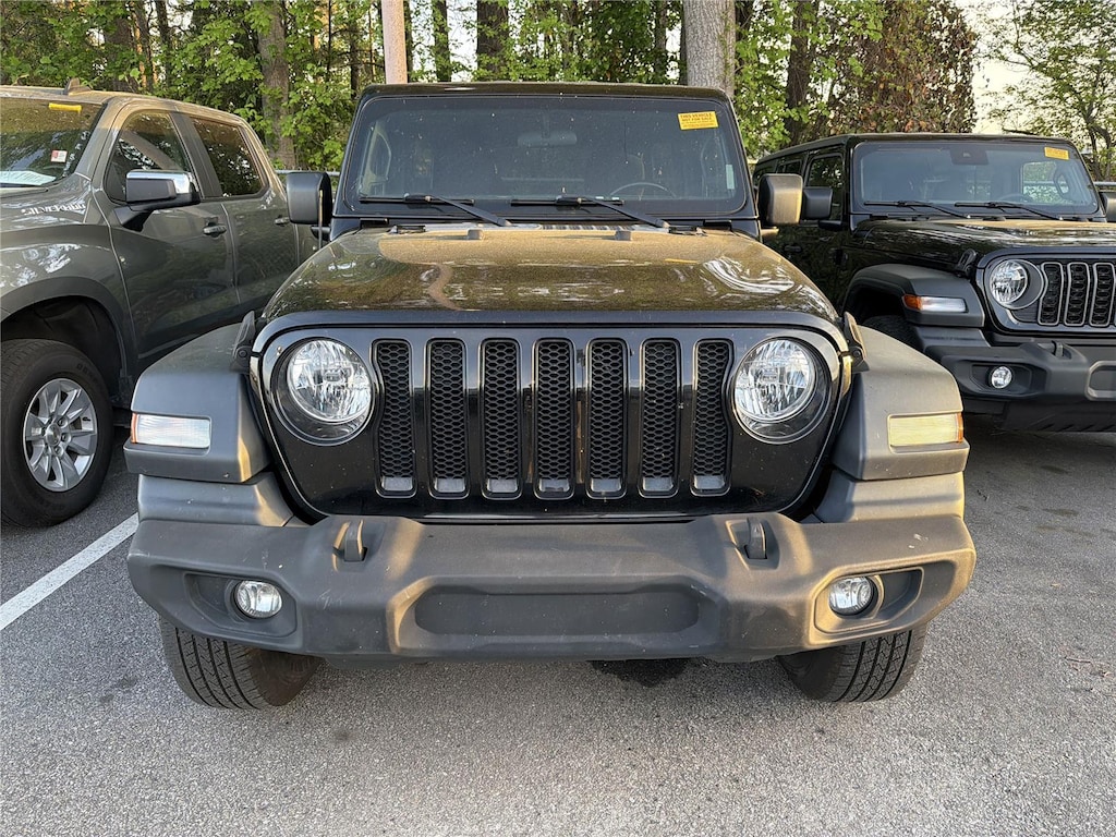 Used 2020 Jeep Wrangler Unlimited Sport Altitude SUV