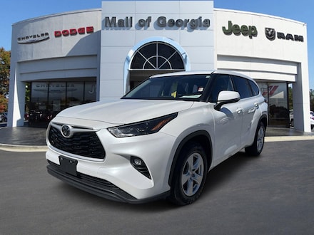 2023 Toyota Highlander LE SUV
