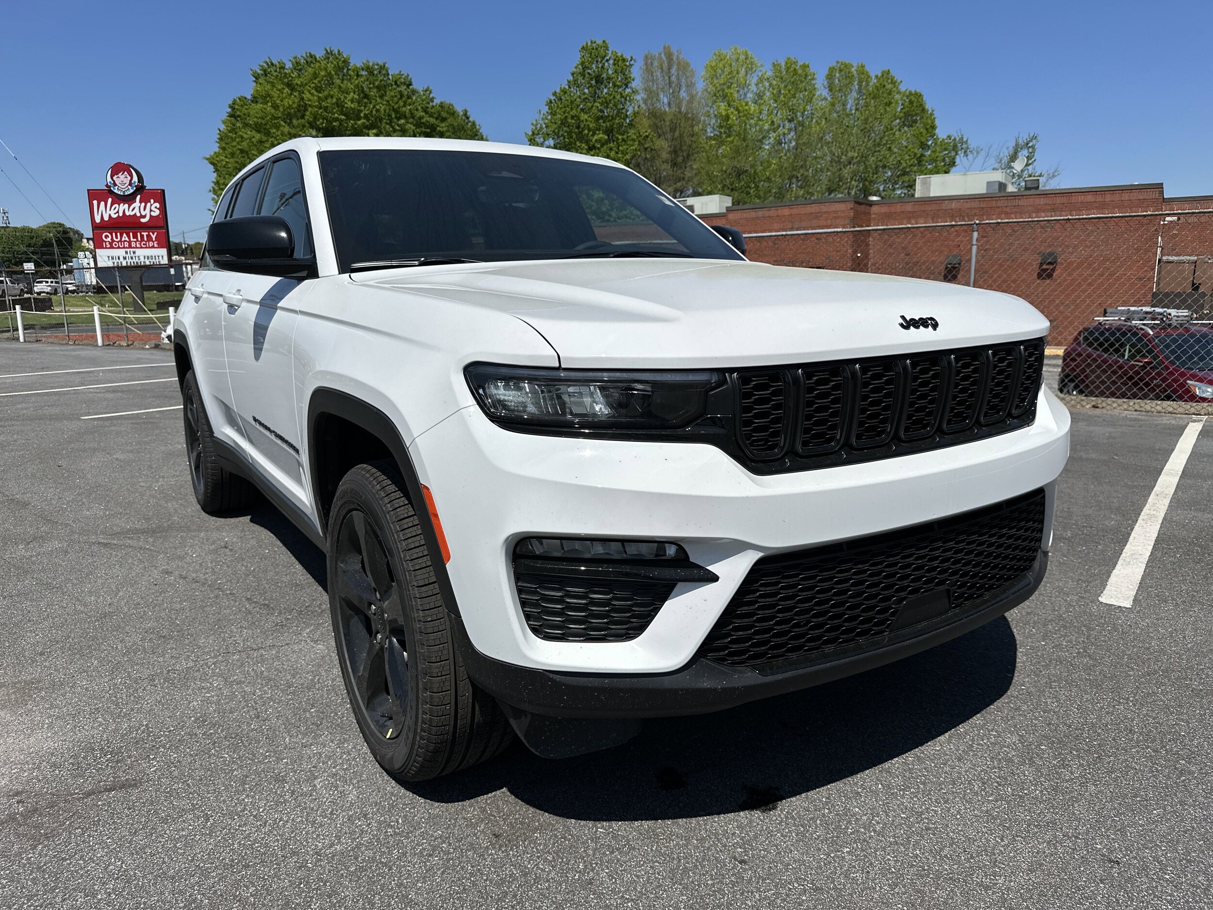 2025 Jeep Grand Cherokee Limited photo 4