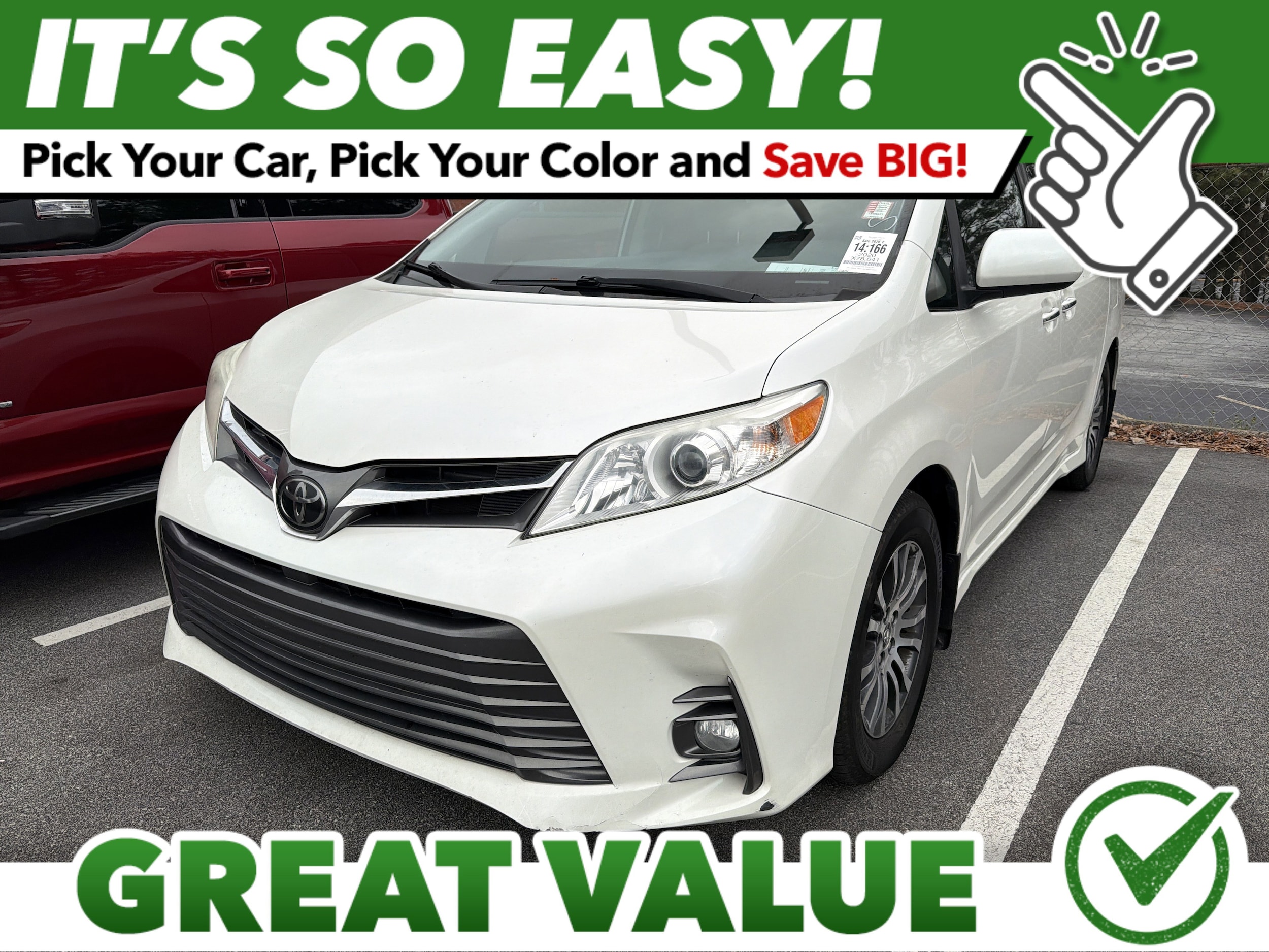 2020 Toyota Sienna XLE's photo