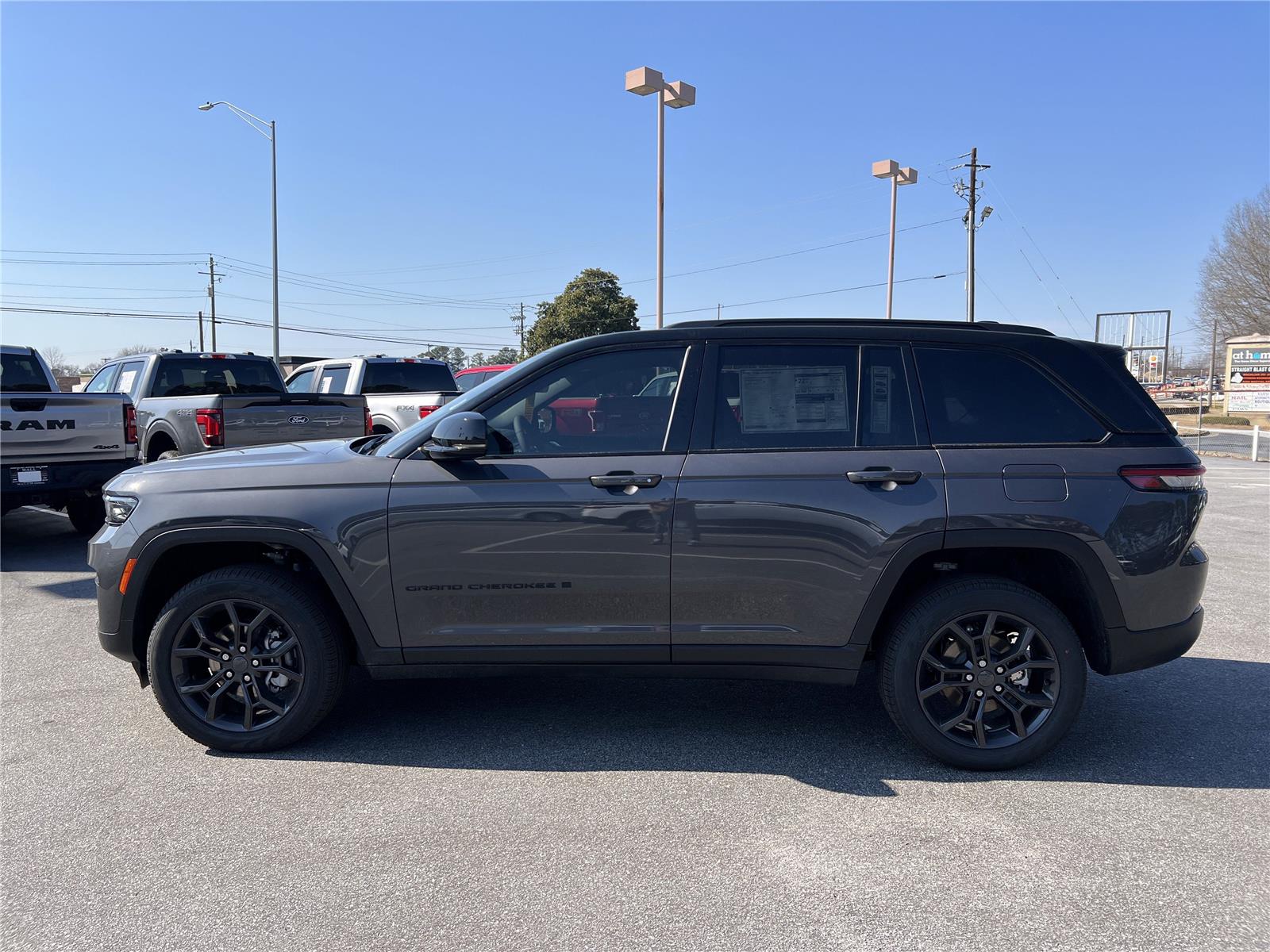 2025 Jeep Grand Cherokee Limited - Photo 9
