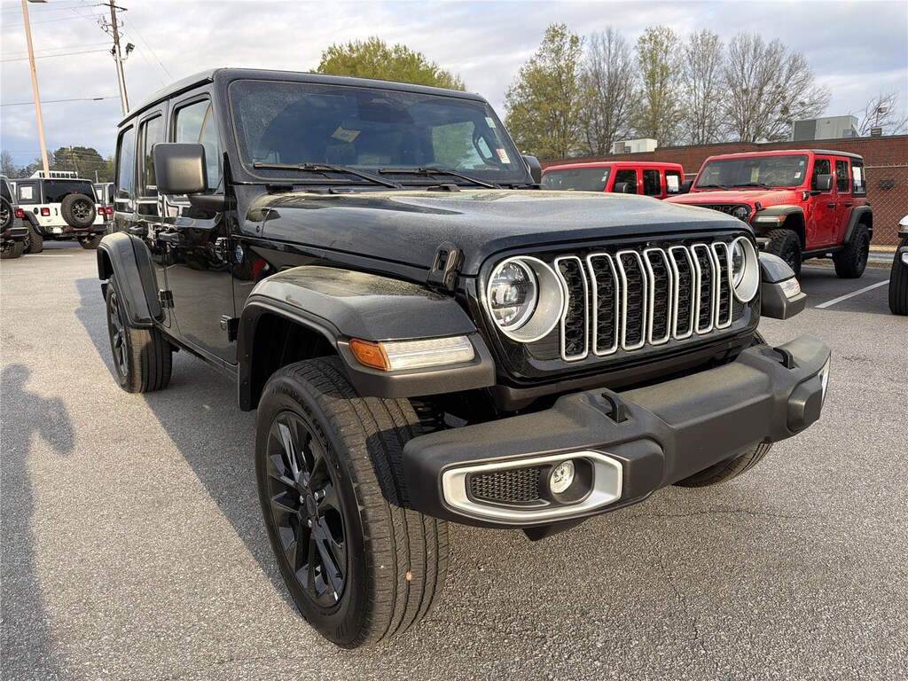 Used 2025 Jeep Wrangler 4xe Sahara SUV