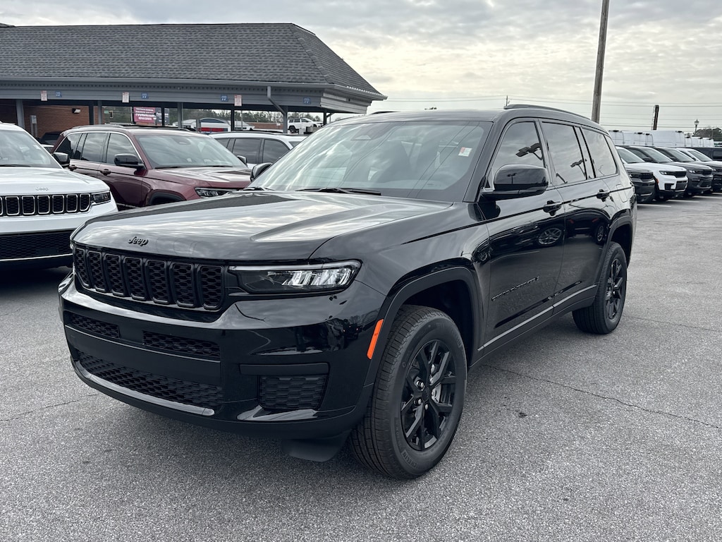 New 2025 Jeep Grand Cherokee L ALTITUDE X 4X2 Sport Utility