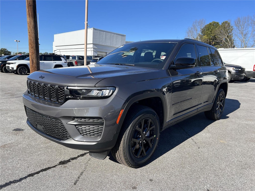 New 2025 Jeep Grand Cherokee ALTITUDE X 4X2 Sport Utility