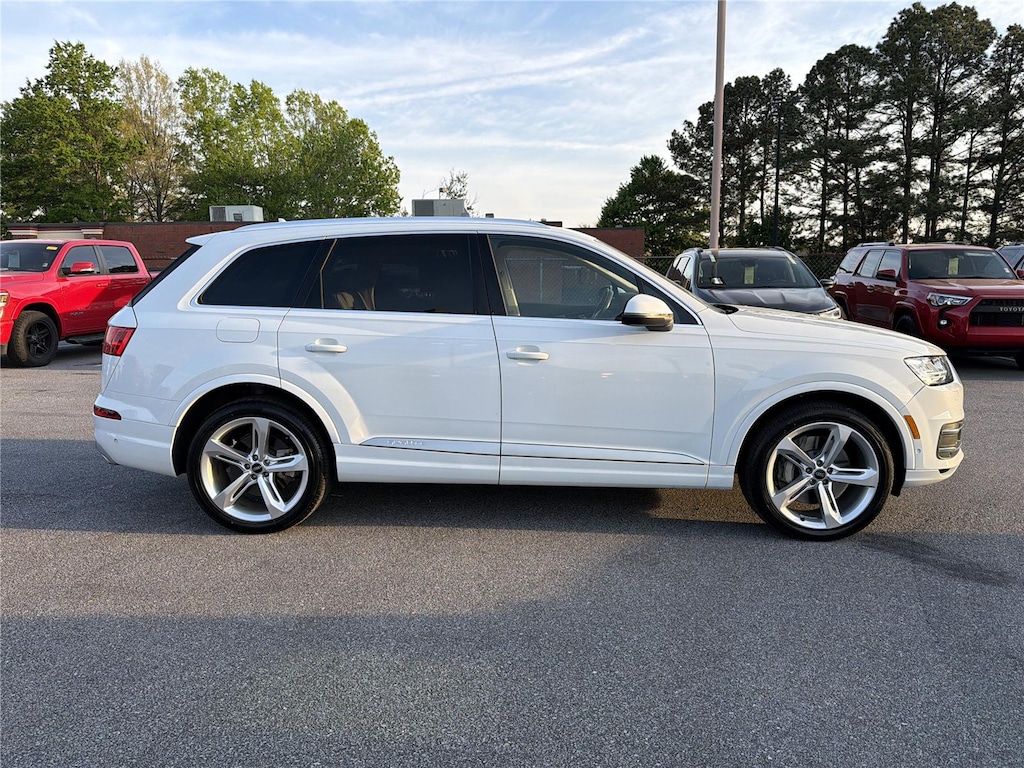 Used 2019 Audi Q7 Prestige SUV
