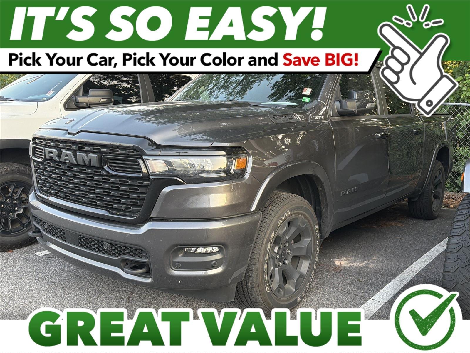 2025 RAM 1500 Big Horn/Lone Star 4x4 Crew Cab 5'7's photo