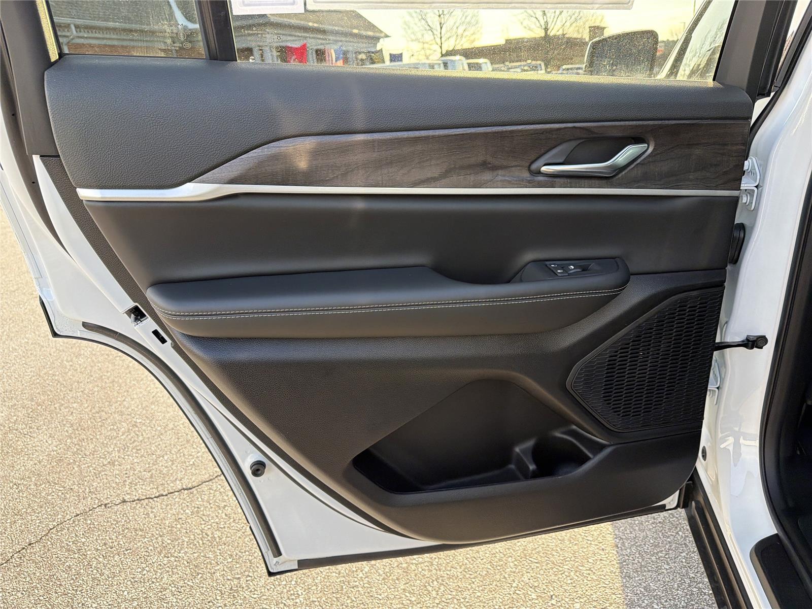 2025 Jeep Grand Cherokee L Limited - Photo 23