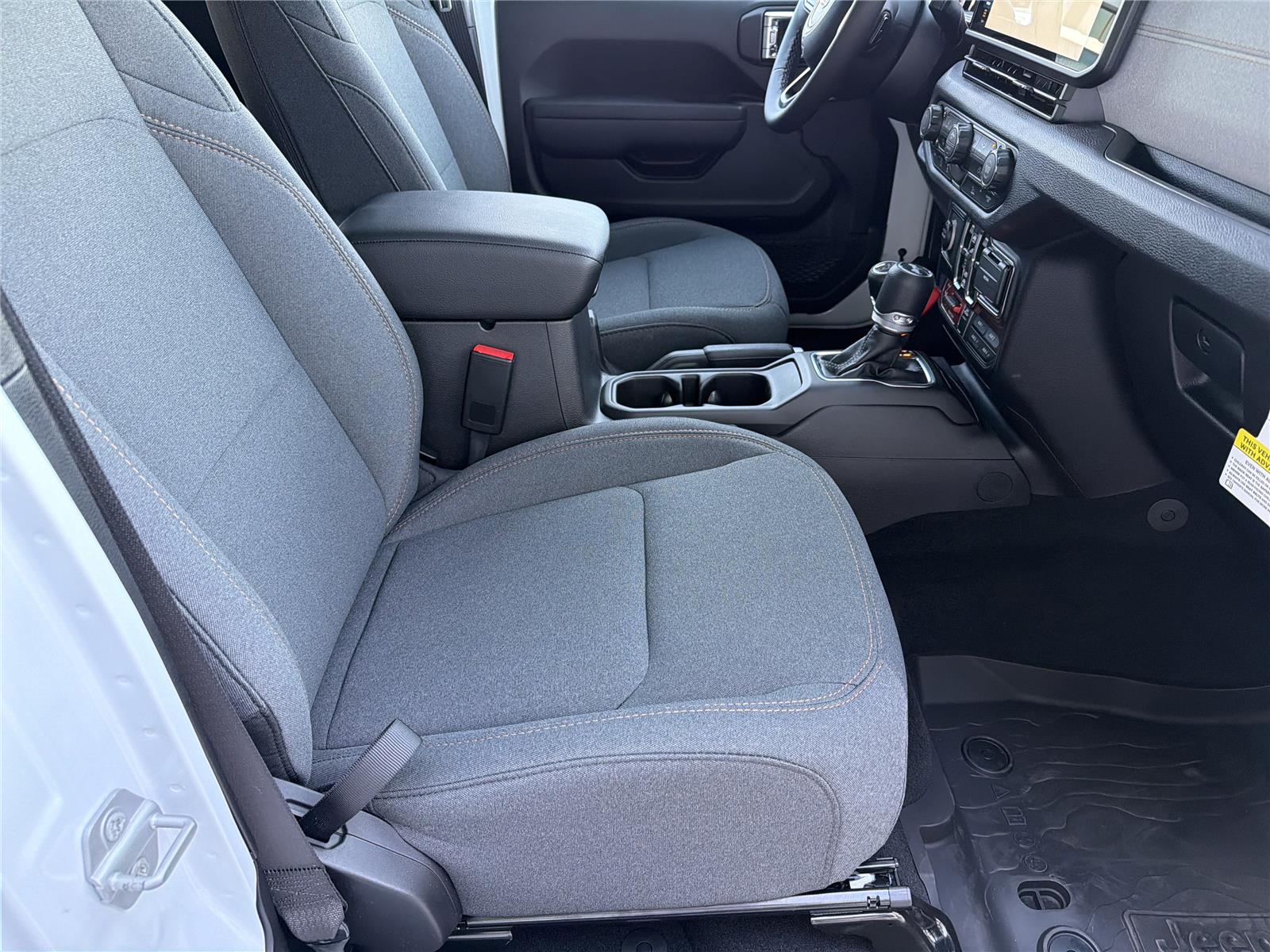 2026 Jeep Wrangler 4-Door Willys - Photo 12