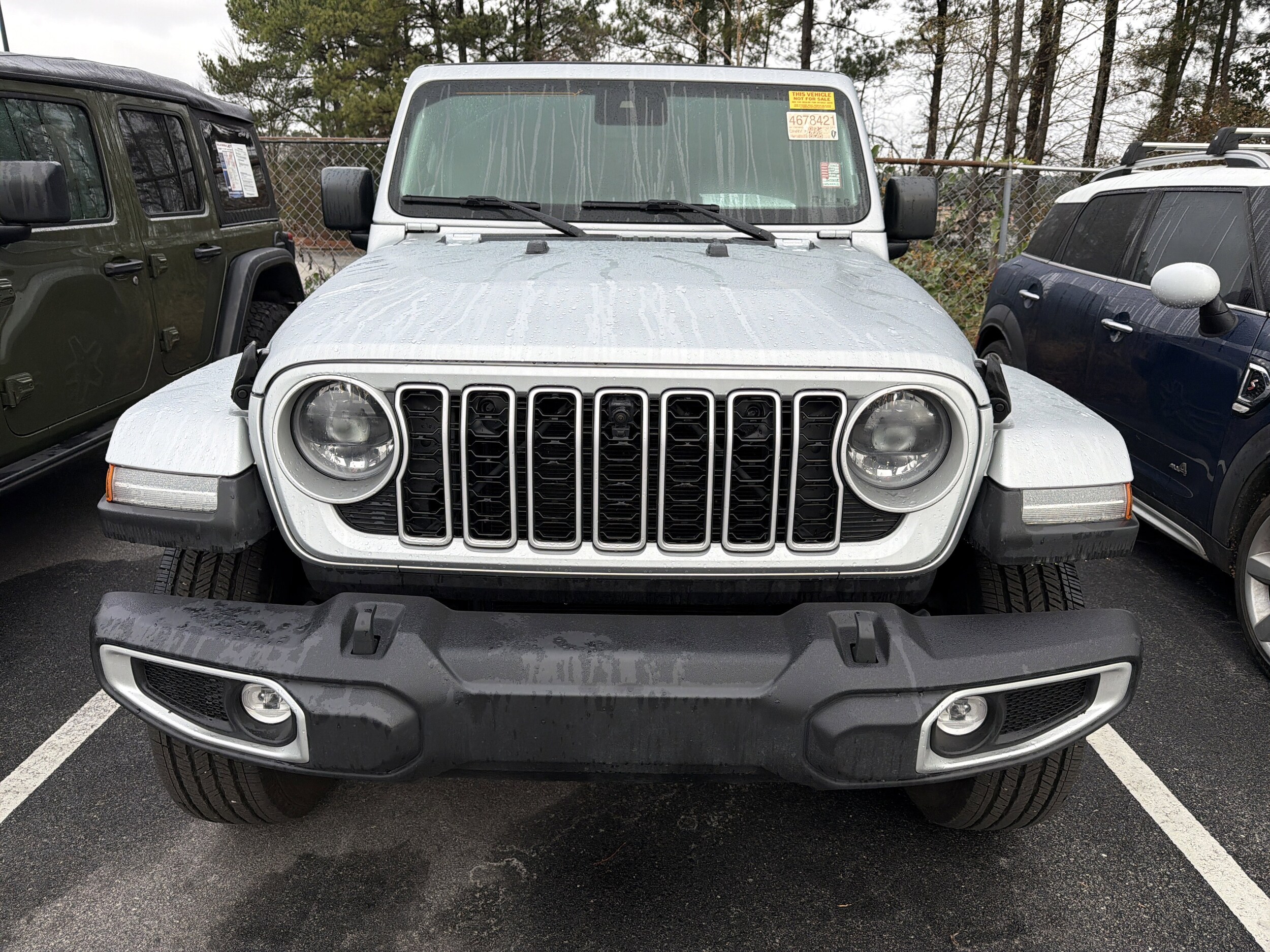 2024 Jeep Wrangler Sahara photo 2