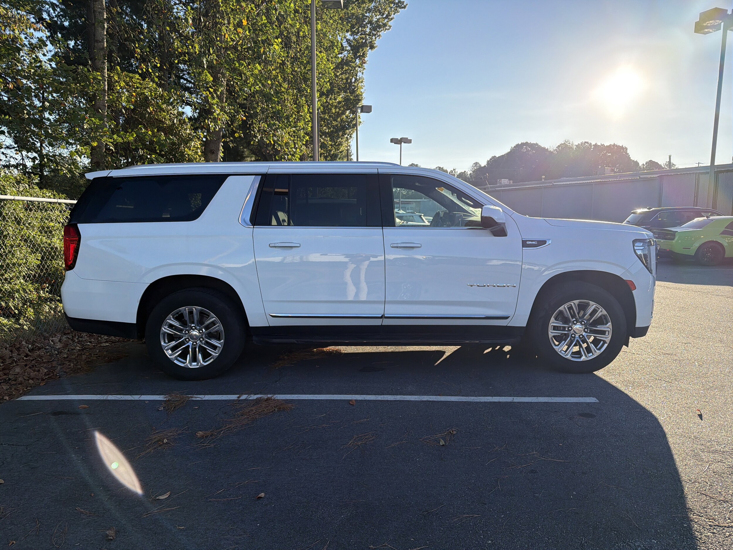 2021 Gmc Yukon XL SLT photo 3