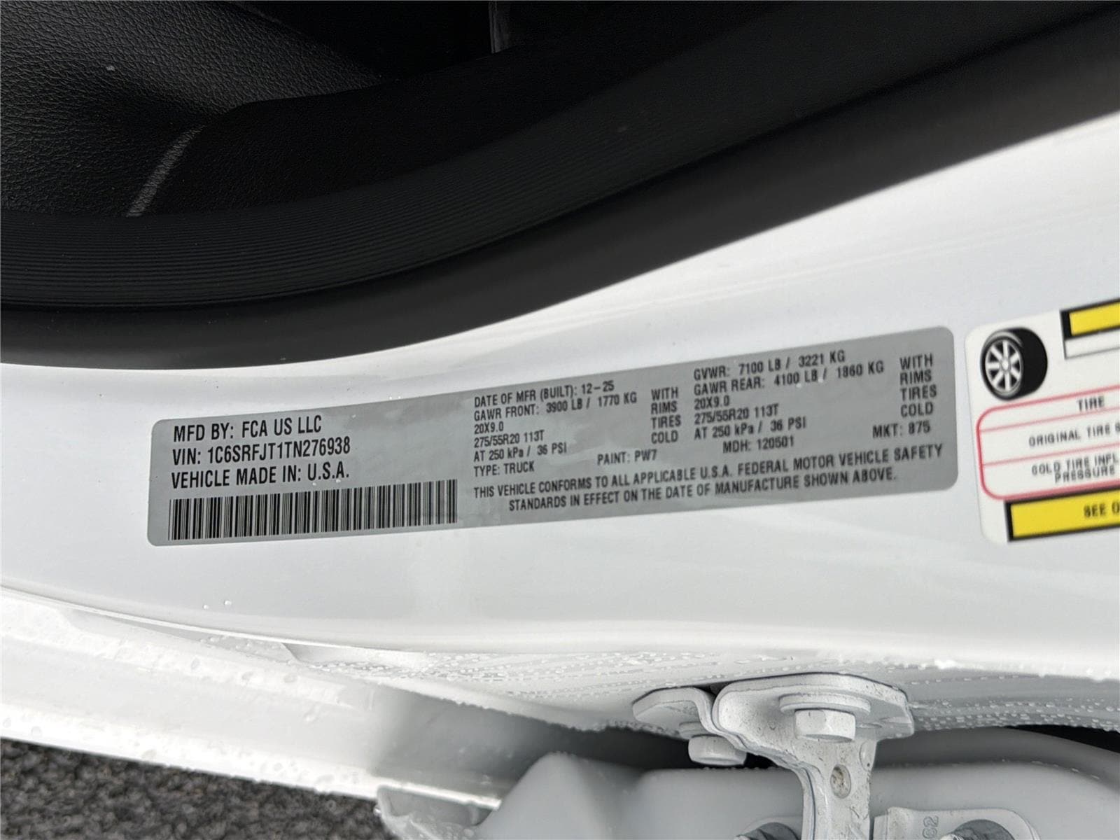 2026 RAM 1500 Laramie - Photo 37