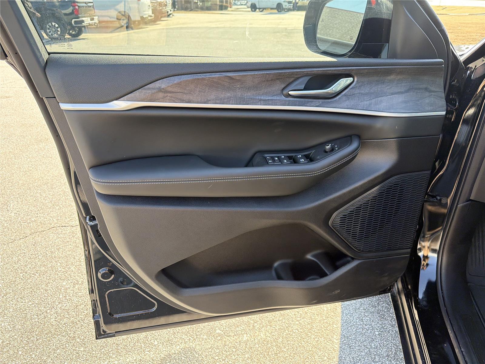 2026 Jeep Grand Cherokee Laredo - Photo 10