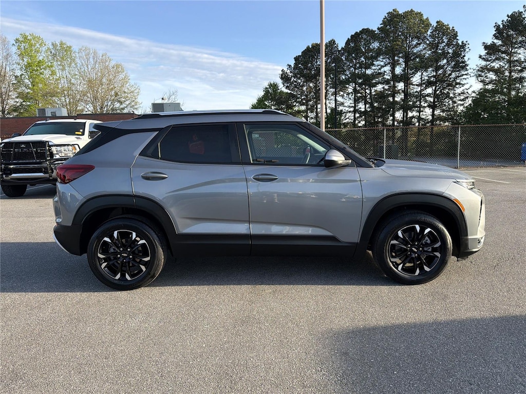 Used 2023 Chevrolet Trailblazer LT SUV