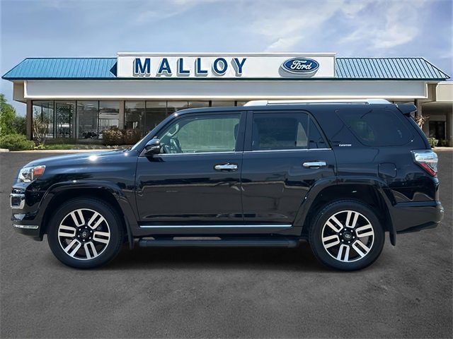 2023 Toyota 4Runner Limited photo 2