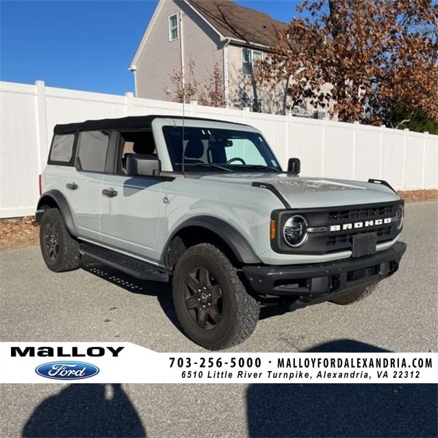 2022 Ford Bronco 4-Door Black Diamond's photo