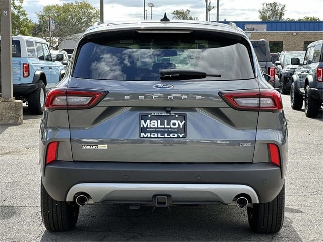 2024 Ford Escape Premium photo 2